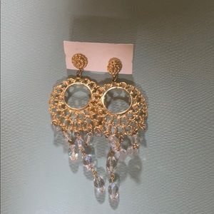 Gold earrings with crystals